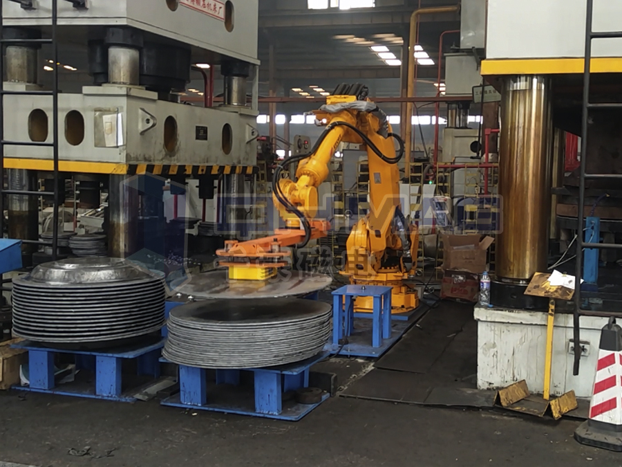 湖南千豪機器人自動化電永磁吸盤吸附汽車輪轂工裝現場視頻