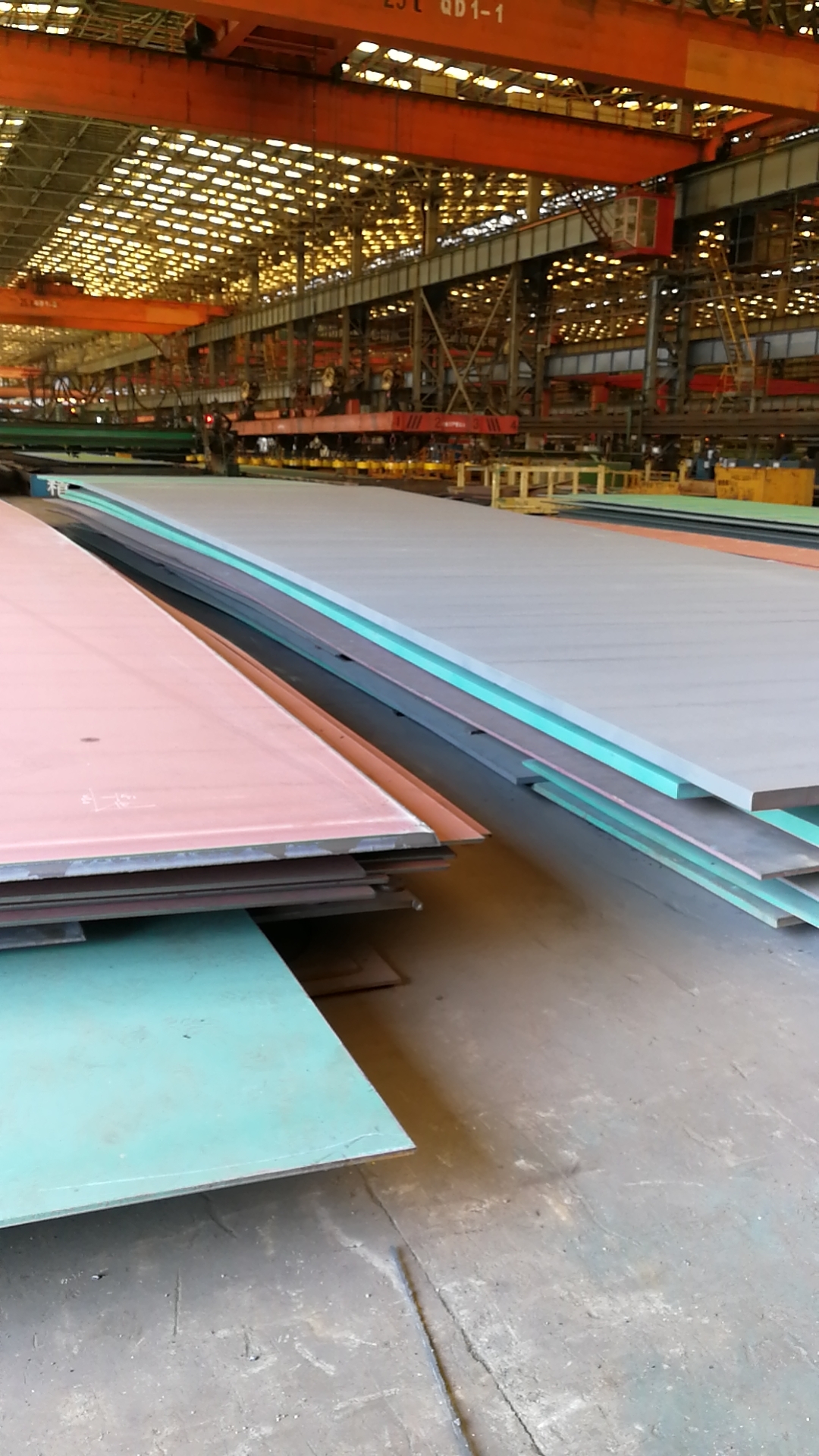 千豪磁電吊鋼板用夾具，電永磁吊具，磁力吊具